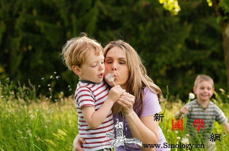 陪孩子玩游戏应该怎么做？家长千万别这么做_玩游戏-宝宝-孩子-时间-