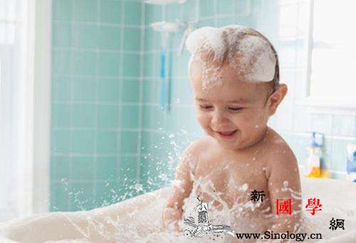 宝宝冬天洗澡怎么取暖让宝宝冬天洗澡不冷的小_漏风-室温-水温-洗澡-