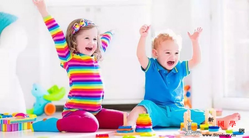 孩子为什么会变成“两面派”？如何改善这种情况_规矩-幼儿园-老师-孩子-