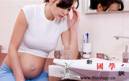 怀孕7个月呕吐正常吗孕中后期呕吐不要轻视_胎动-胎儿-个月-呕吐-