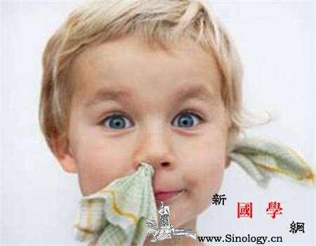 小孩老是流鼻涕是怎么回事_受凉-鼻炎-鼻涕-症状-