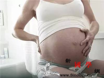 怀孕后肚子莫名变硬孕妈不要慌切听医生怎么_肚子-妈妈-宫缩-摸着-
