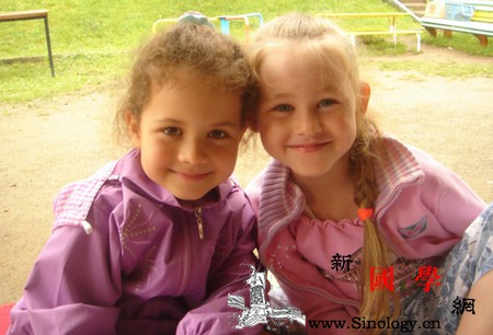 如何看待亲子园虐童事件？如果发生在国外结果会_美国-虐待-的是-幼儿园-