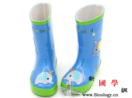 儿童雨鞋什么材质好雨鞋材质需慎选_耐水-蜡油-雨鞋-防霉-