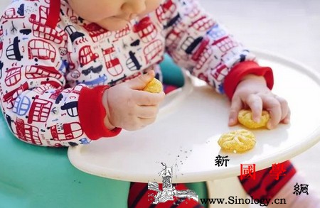 不知道和小宝宝做什么游戏？参考每个月龄宝宝游_月龄-爸妈-物体-妈妈-
