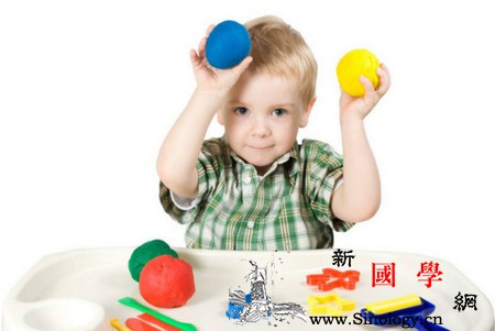 情商高的妈妈是如何安慰孩子的？_只会-情商-解读-委屈-