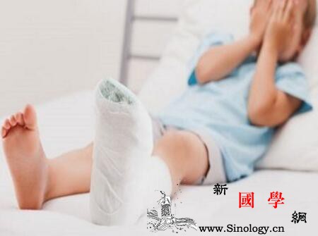 宝宝在家意外伤害急救措施有哪些_异物-骨折-急救-意外伤害-