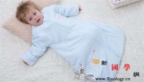 宝宝睡觉不喜欢穿袜子怎么办保暖措施这样做_着凉-袜子-被子-睡觉-