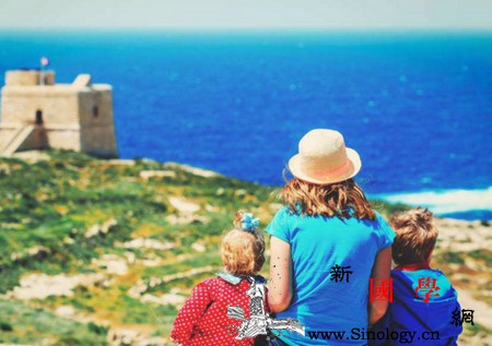 假性内向的孩子较多这样做让他变得活泼能说_毛豆-认生-孩子-怕生-