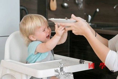 你家孩子秩序敏感期来了吗？这样做不后悔_秩序-敏感-妈妈-宝宝-