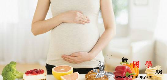 孕期怎么吃科学？妇产科医生建议的孕期饮食方案_摄取-胎儿-维生素-补充-