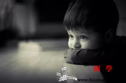 父母要警惕这6个平常举动对孩子的伤害很大！_爸爸-父母-妈妈-孩子-