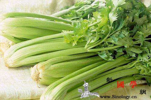 宝宝可以吃芹菜吗_面糊-蛋黄-芹菜-矿物质-