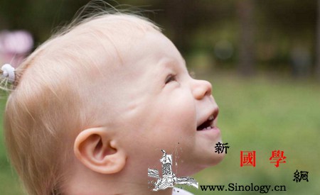 这5个“坏习惯”都是宝宝变聪明的象征！_认生-宝宝-象征-聪明-