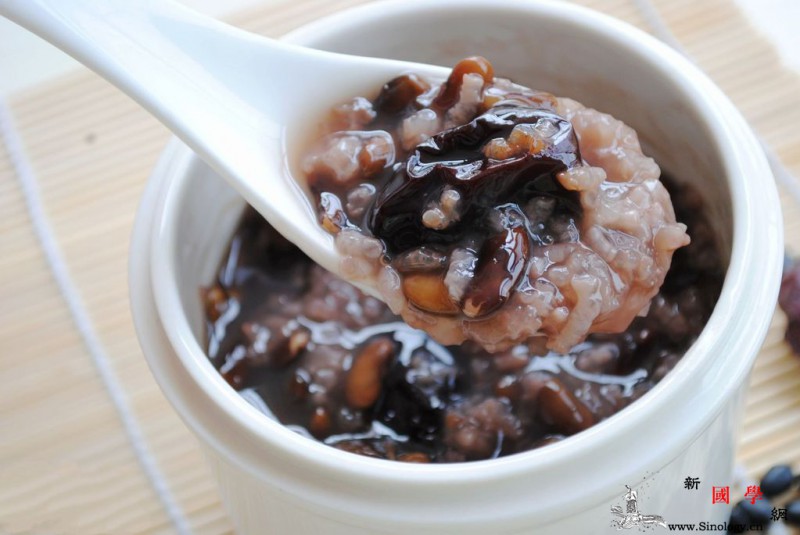 小儿盗汗吃什么食物好食谱推荐_盗汗-莲子-食谱-吃什么-