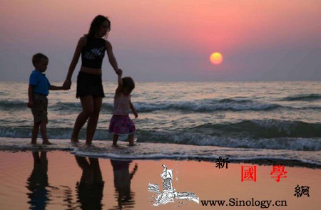 宝宝出生后夫妻能分床睡吗？_夫妻间-沟通交流-出生-参与-