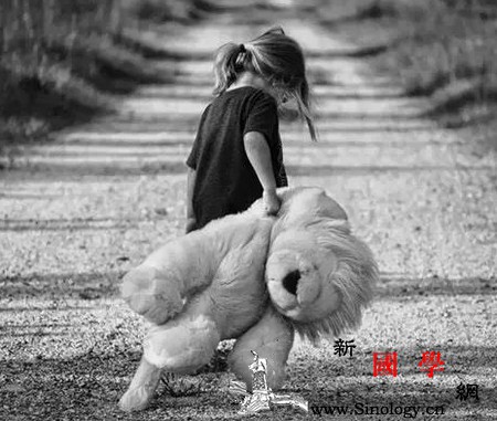 孩子打人应该怎么教育？不好好管教后果很严重_打人-情绪-家长-孩子-