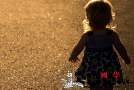 接送孩子途中是亲子对话的好时机吗_接送-亲子-家长们-明治-