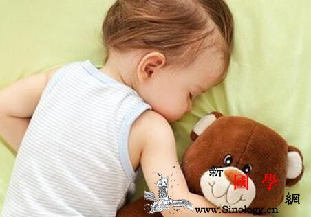 宝宝怎么睡觉能帮助长高_生长激素-侧卧-时长-分泌-
