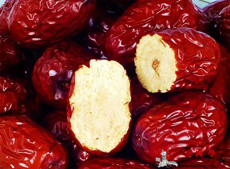 准妈妈吃红枣的这些禁忌你需要牢记！_红枣-胎儿-孕妇-含有-