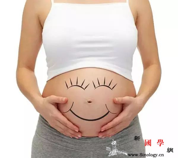 怀三胞胎的孕妇经历孕晚期强烈宫缩肚子居然变_腹痛-腹部-缩短-宫缩-