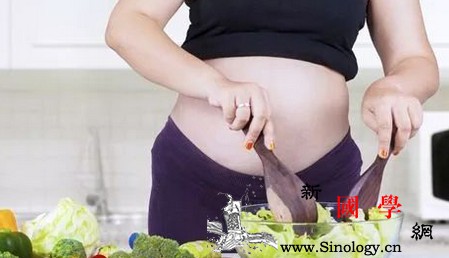 怀孕了准妈妈该怎么选择复合维生素呢？_叶酸-孕期-微量元素-摄入-