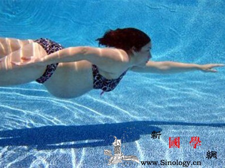 孕妇梦见游泳是什么意思_会有-将会-渡河-预示-