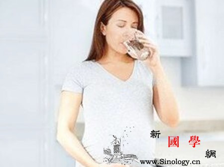 孕妇缺水有什么症状你中招了吗_还能-抽血-缺水-孕妇-