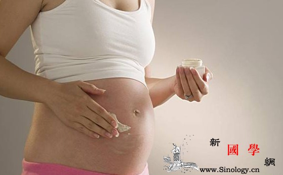 对于孕期会生长的妊娠纹该怎么预防呢？_纹路-老公-医生-妊娠纹-