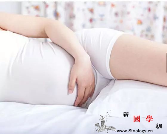 孕妇睡觉有什么讲究？孕妇怎么睡觉对胎儿好？_睡姿-胎儿-子宫-压迫-