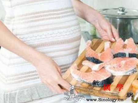 孕妇吃海鲜过敏了怎么办吃海鲜时应注意什么_甲鱼-堕胎-孕妇-海鲜-