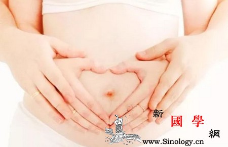 孕期肚子出现这3种情况孕妈不必担心说明胎儿_胎儿-肚子里-肚子-担心-