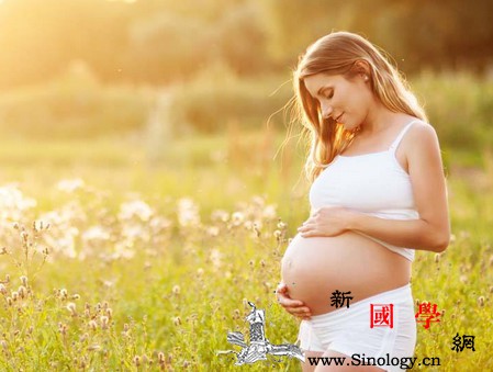 女性怀孕期间如何改善妊娠纹你知道吗？_黄豆-维生素-弹性-皮肤-