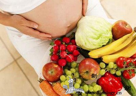 孕期多吃这5类食物对你和胎儿都好！_坚果-孕期-胎儿-维生素-
